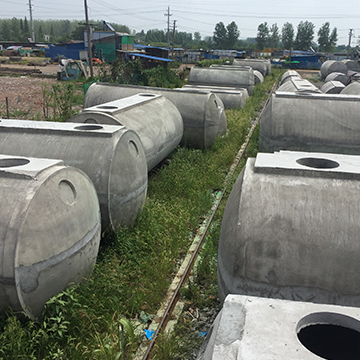 蓄水池、储水池